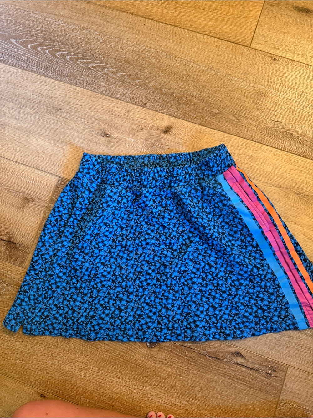 Addison bay blue cotton size large skirt with stripes on side and pockets